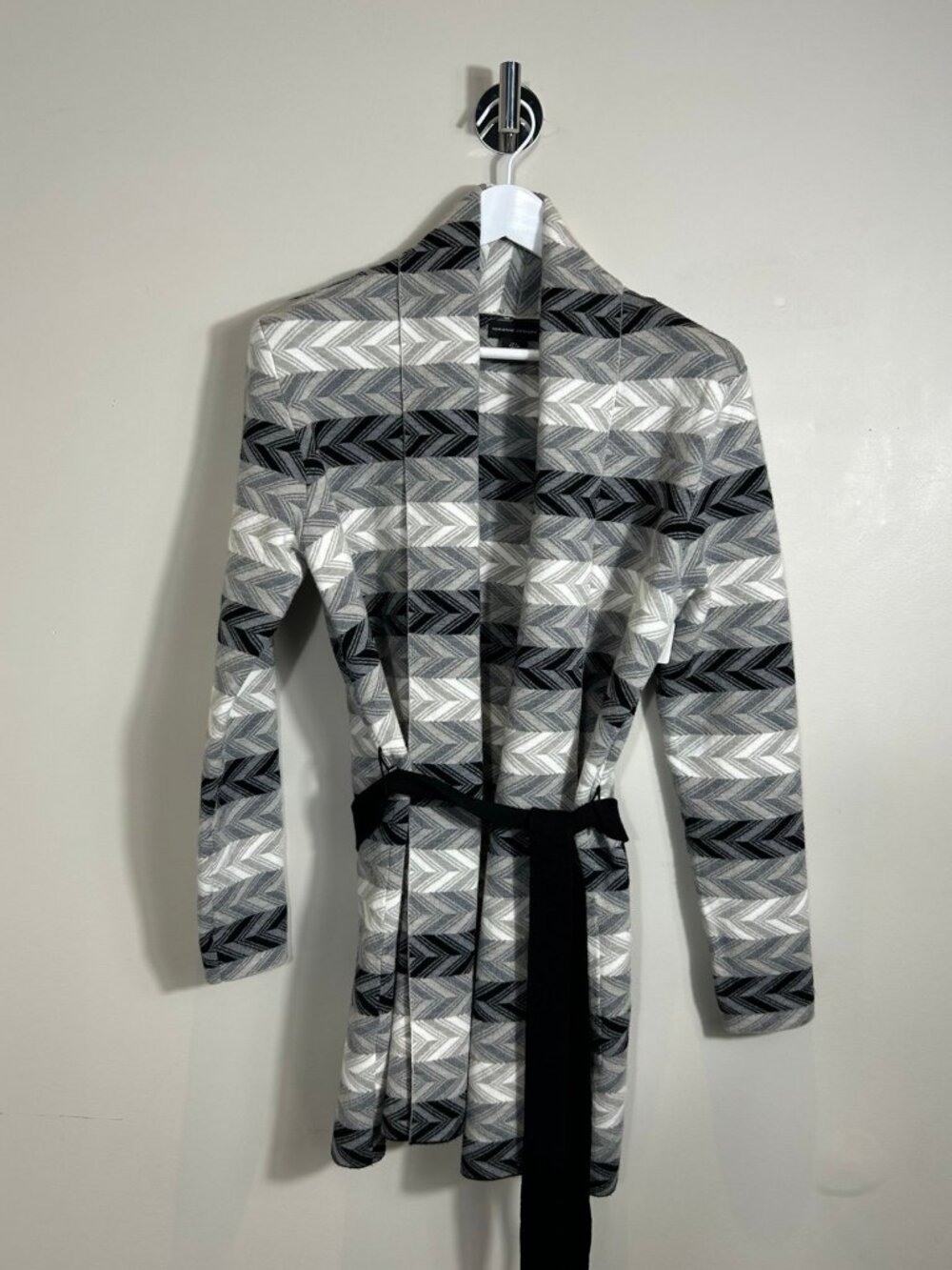 NWOT Adrienne Vittadini Women’s Belted Cardigan Sweater Coat Large Grey Black G - Picture 2 of 5